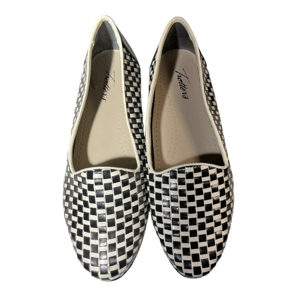 TROTTERS LIZ BLACK/WHITE CHECKERED WOVEN LEATHER
LOAFER ROUND TOE SLIP-ON SZ 9W - Picture 6 of 10